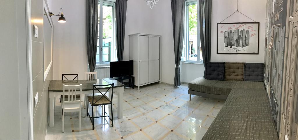 Casa Vacanze - Casa Luciana Style - Vomero Napoli Zewnętrze zdjęcie